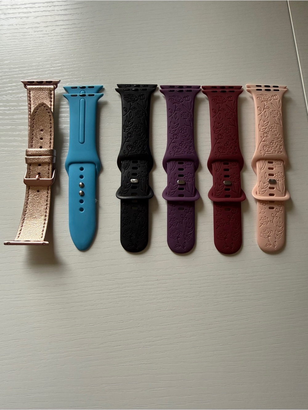 Assorted Apple Watch Bands Multiple Colors 42 44 46
